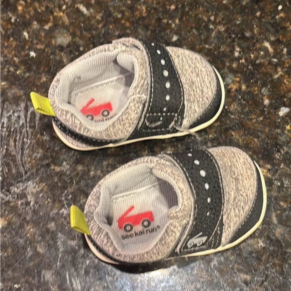 See Kai Run Ryder First Walker Gray Shoes Size 3